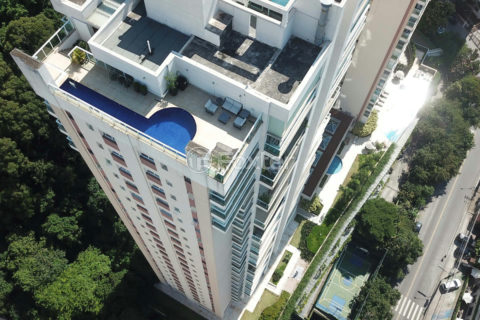 Image 5 - 1030808