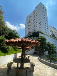 Image 37 - 1030813