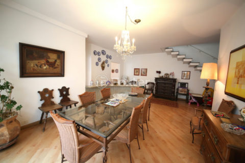 Image 11 - 1030816