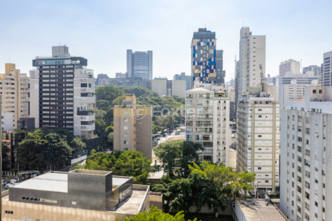 Image 6 - 1030817