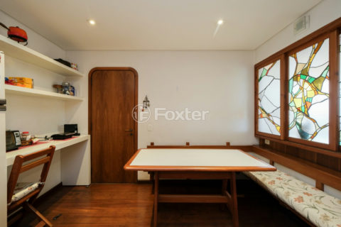 Image 31 - 1030823
