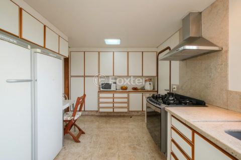 Image 34 - 1030823