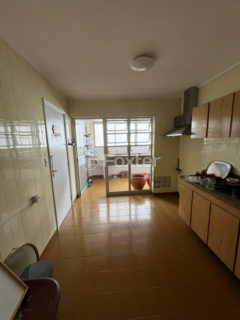 Image 7 - 1030852