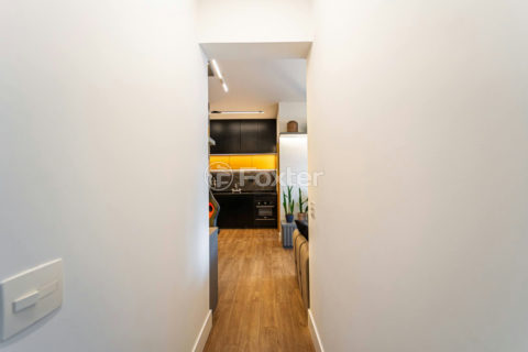 Image 26 - 1030853