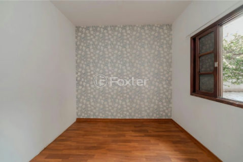 Image 32 - 1030877