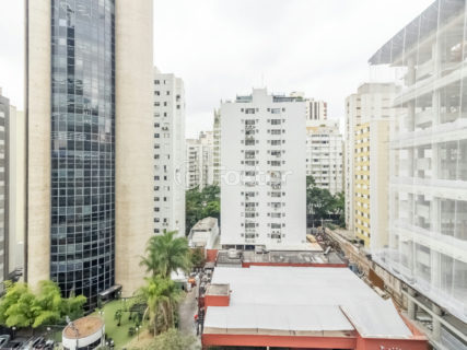 Image 7 - 1030880