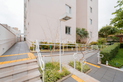 Image 33 - 1030903