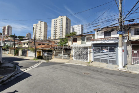 Image 42 - 1030905