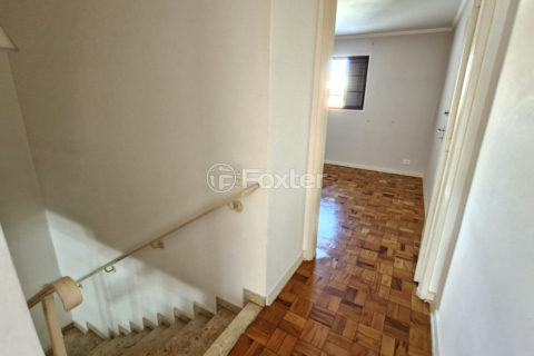 Image 7 - 1030905