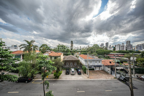 Image 14 - 1030908