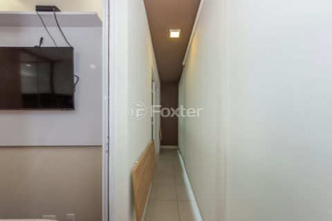 Image 7 - 1030910