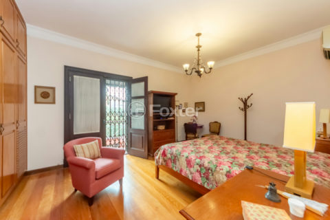 Image 37 - 1030925