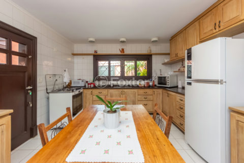 Image 30 - 1030925