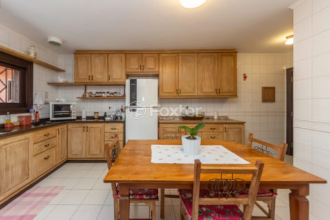 Image 33 - 1030925