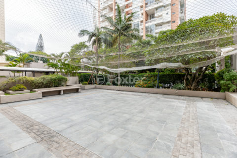 Image 37 - 1030928