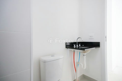 Image 16 - 1030932