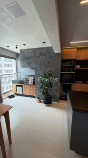 Image 7 - 1030942