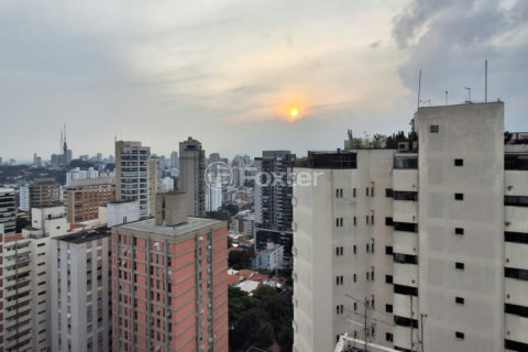 Image 44 - 1030944