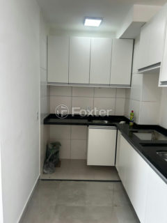 Image 9 - 1030946