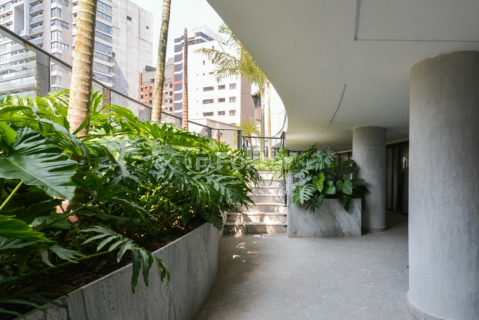 Image 44 - 1030961