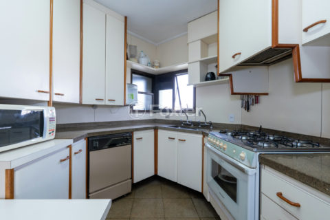 Image 32 - 1030969