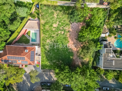 Image 8 - 1030976
