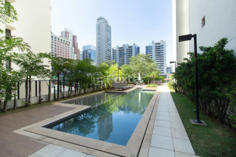 Image 19 - 1030978