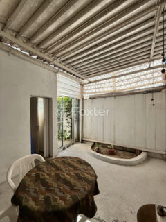 Image 21 - 1030982