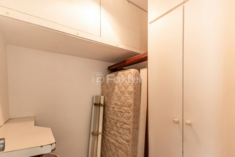 Image 35 - 1030992