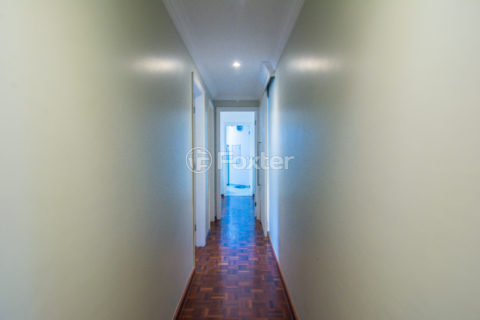Image 34 - 1030998