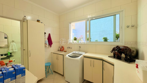 Image 32 - 1031002