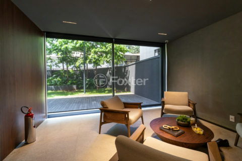 Image 27 - 1031003