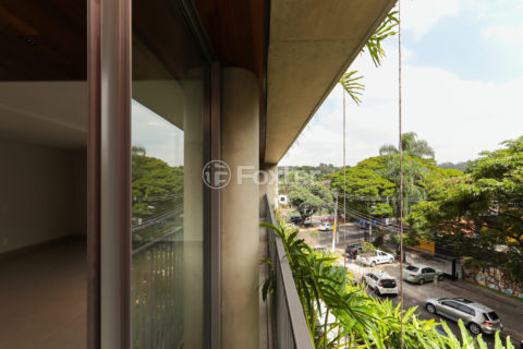 Image 6 - 1031003