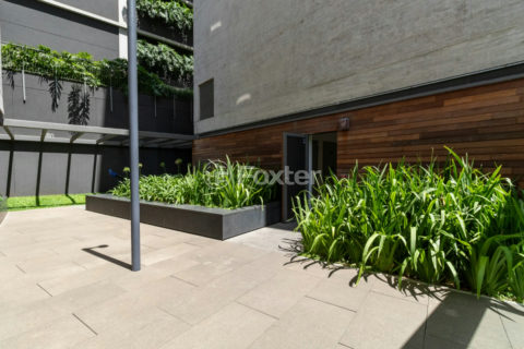 Image 34 - 1031003