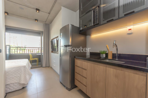 Image 4 - 1031004
