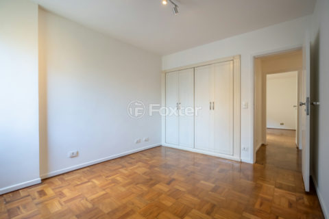 Image 32 - 1031015