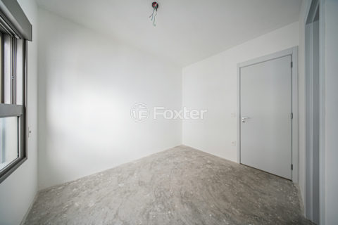 Image 37 - 1031038
