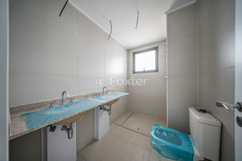 Image 32 - 1031038