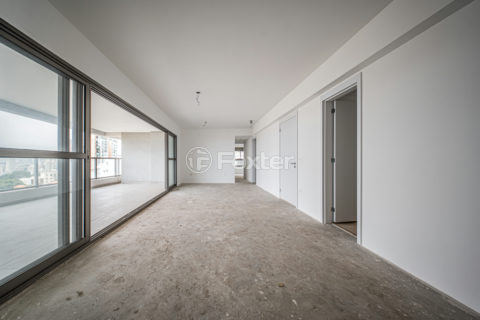 Image 2 - 1031038