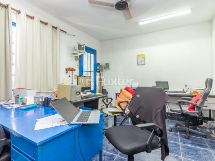 Image 33 - 1031056