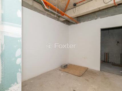 Image 36 - 1031057