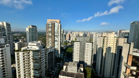 Image 4 - 1031061