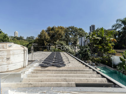 Image 48 - 1031067