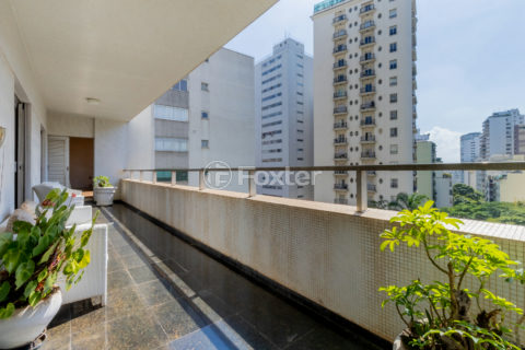 Image 8 - 1031071
