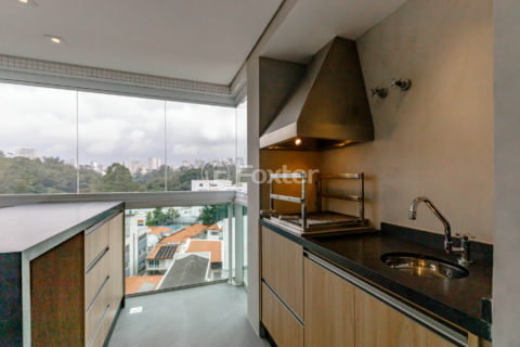 Image 7 - 1031074