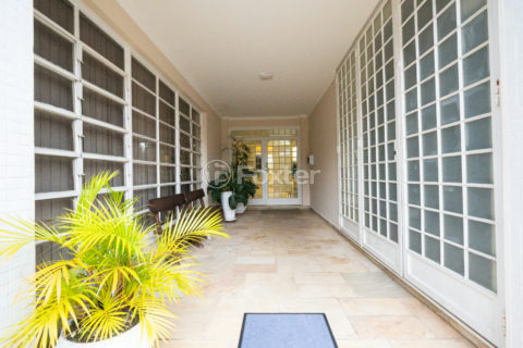 Image 35 - 1031076