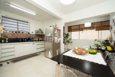 Image 22 - 1031076