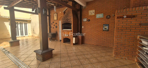 Image 33 - 1031078