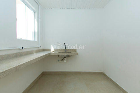 Image 4 - 1031079