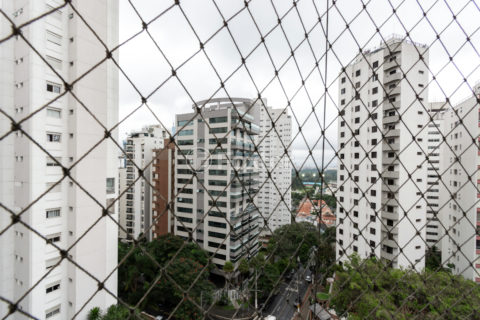 Image 16 - 1031095